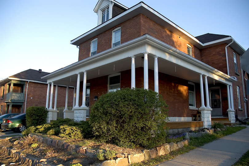 House view from the sideway.